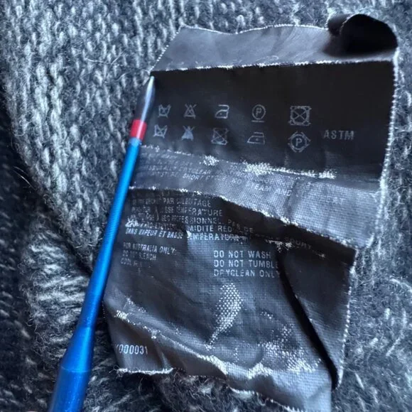 PRADA Gray Gradient Sweater Womens 2 38 Soft Wool Cashmere Australian Exclusive - Picture 12 of 13